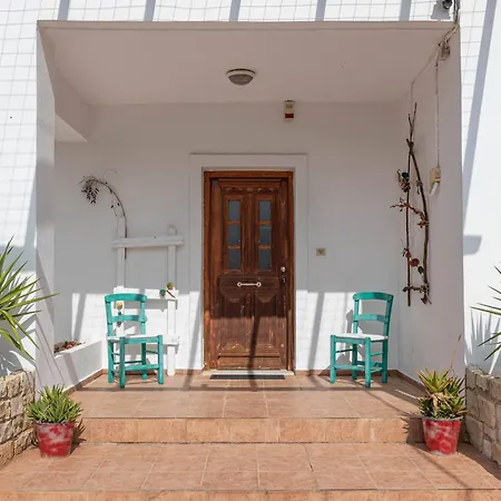 Villa Asteria Not Overlooked, 3 Min Drive To Hanya